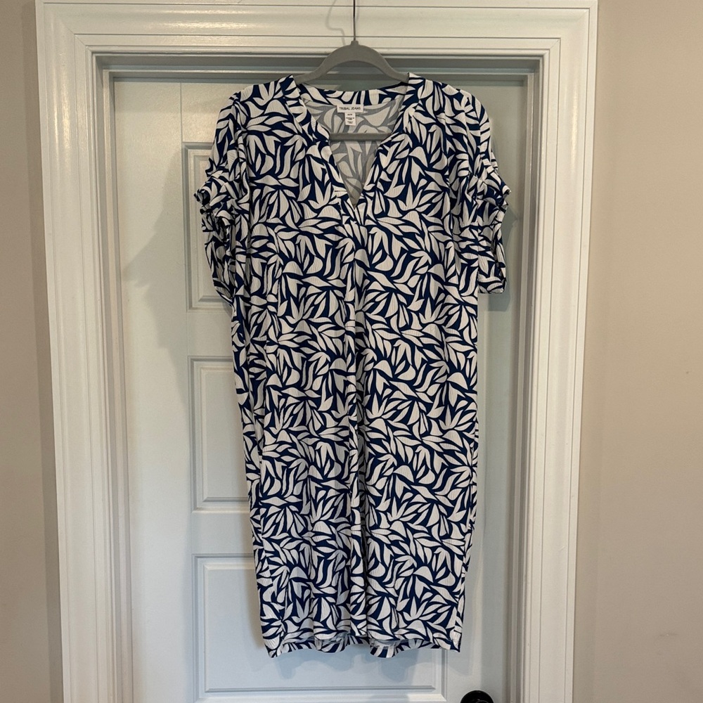 Tribal Blue and White Leaf Print Dress